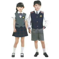 校服